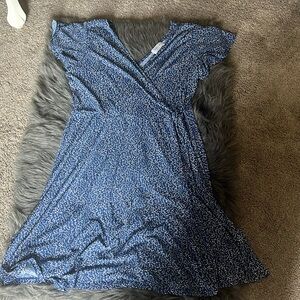 Light weight short sleeve faux wrap navy and white dress